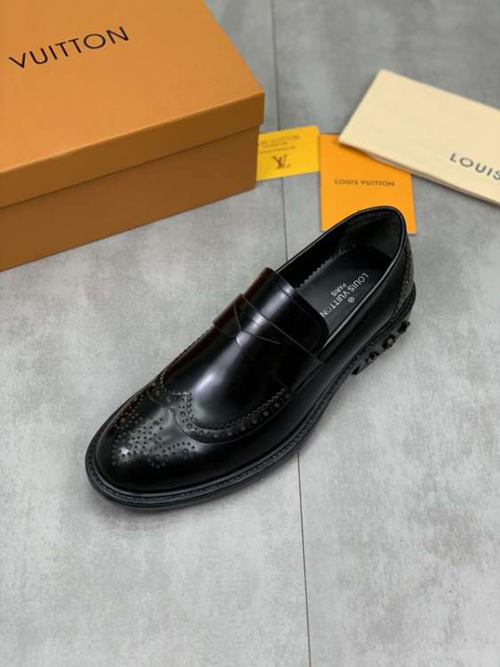 Picture of Louis Vuitton Shoes _SKULVsz38-44mnf014614056